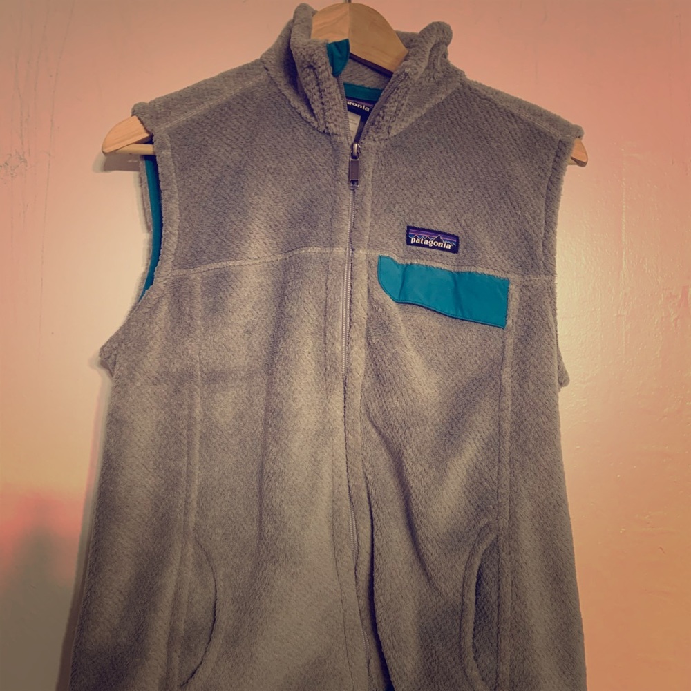Patagonia Women's Gray Fleece Vest with Teal Accent